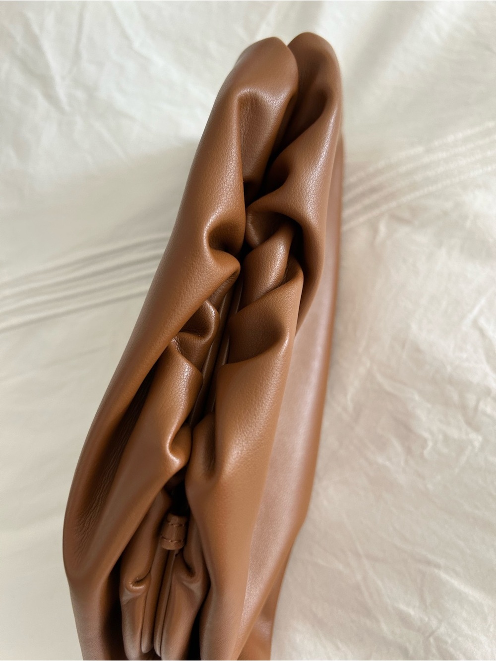 New brown oversized clutch 😎 - Picture 5 of 7